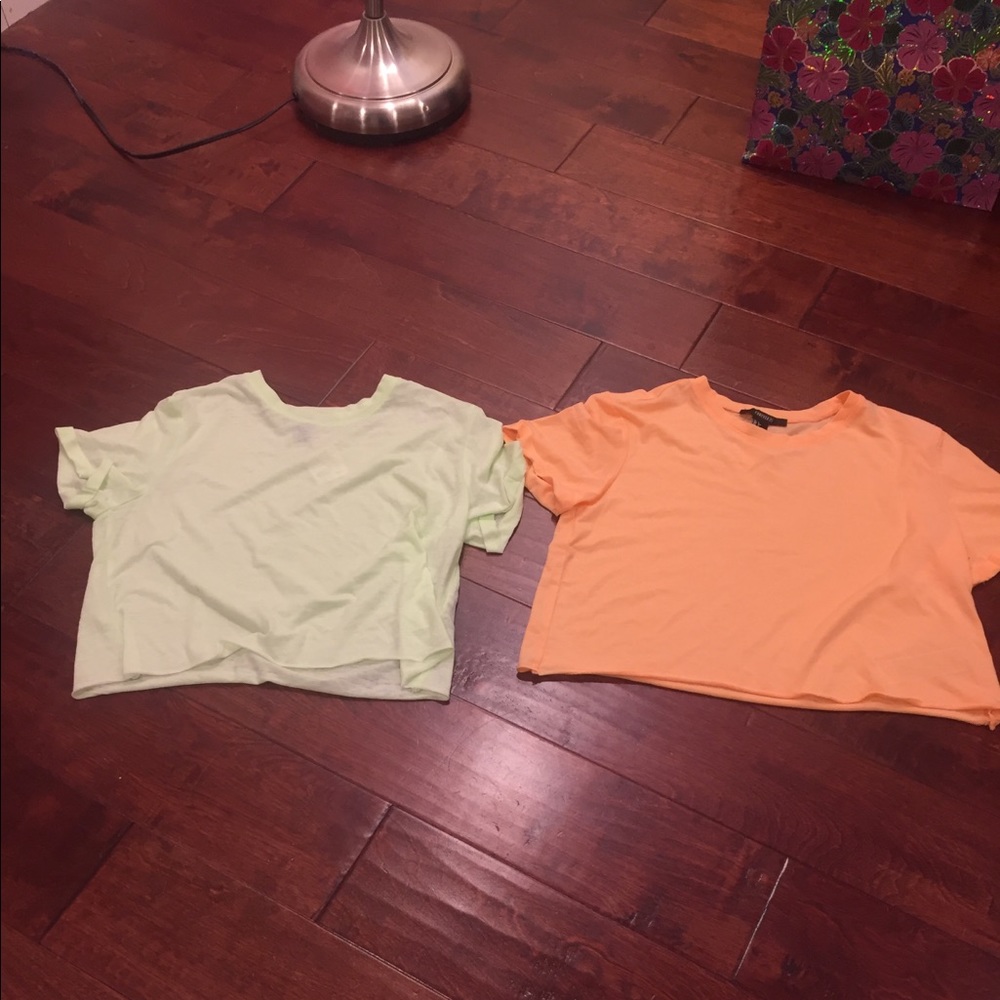2 tops